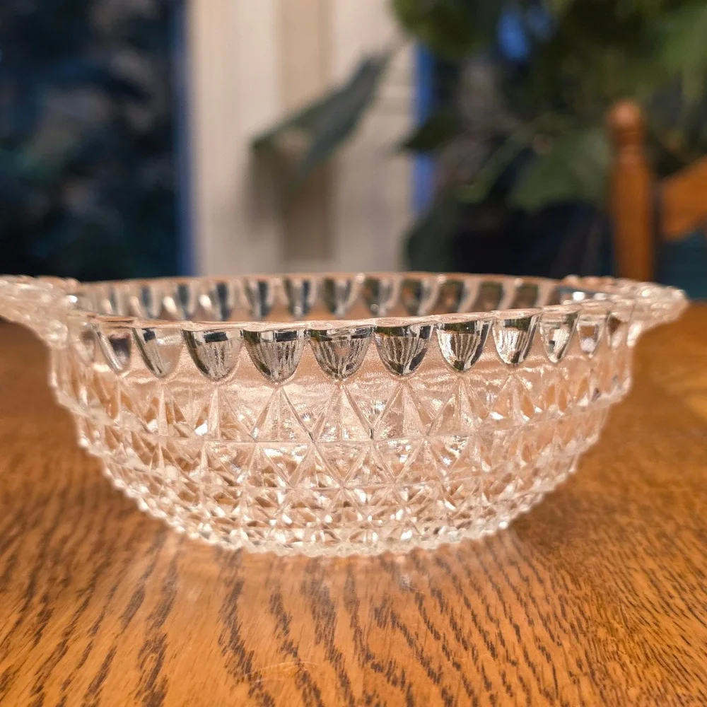 Vintage Pressed Glass Bowl Diamond Point Hobnail Starburst Handled Dish‎ MCM